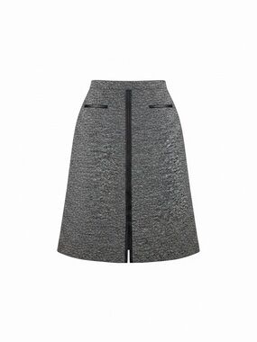 Dana Buchman Black & White Tweed  Midi Skirt with faux leather detailing. Size 6